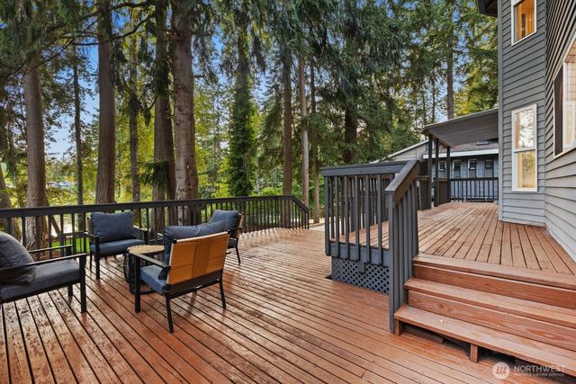 6817 193rd Avenue E, Bonney Lake, WA 98391