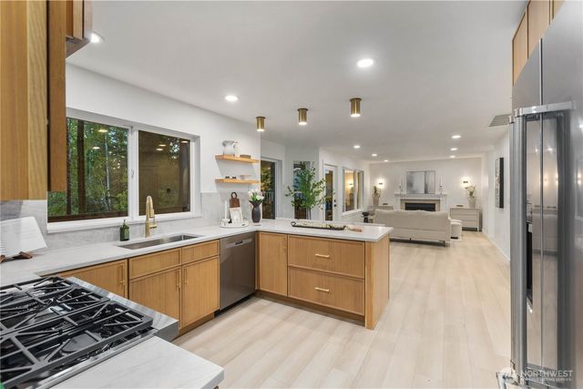 6817 193rd Avenue E, Bonney Lake, WA 98391