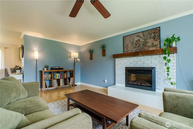 1291 Garden Circle, Lynden, WA 98264