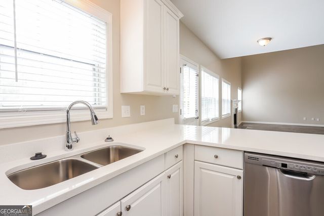 3658 Deer Trail NW, Kennesaw, GA 30144