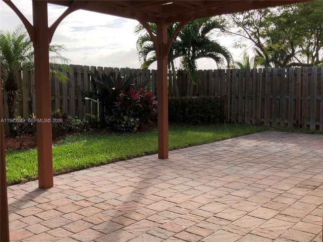 9132 SW 227th Ln, Cutler Bay, FL 33190