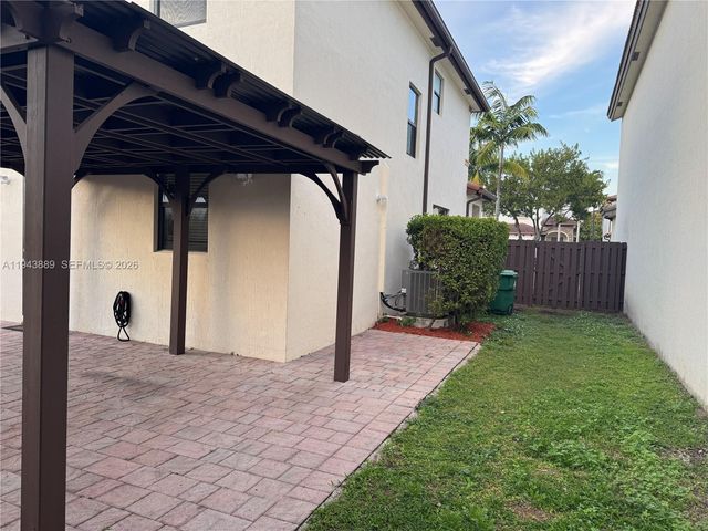 9132 SW 227th Ln, Cutler Bay, FL 33190