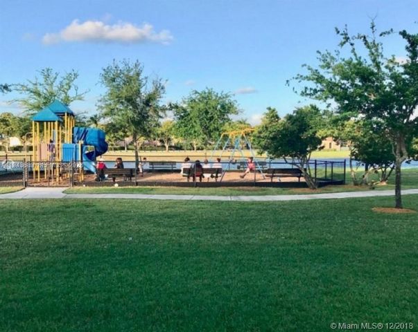 9132 SW 227th Ln, Cutler Bay, FL 33190