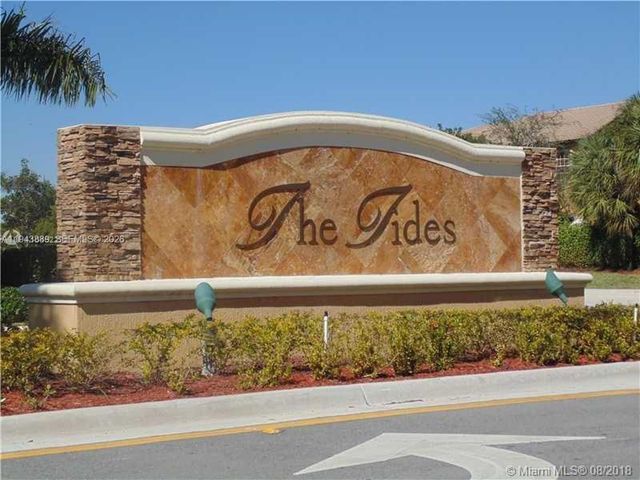 9132 SW 227th Ln, Cutler Bay, FL 33190