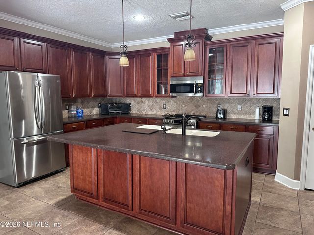 6126 CLEARSKY Drive, Jacksonville, FL 32258