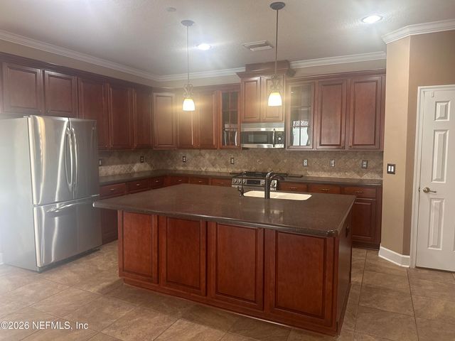 6126 CLEARSKY Drive, Jacksonville, FL 32258