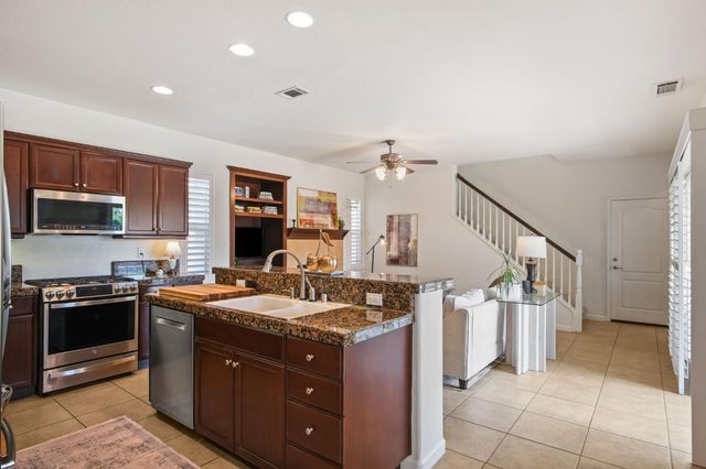 4160 N Berkeley Ave, Turlock, CA 95382