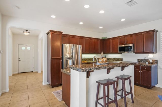 4160 N Berkeley Ave, Turlock, CA 95382