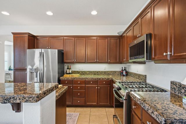 4160 N Berkeley Ave, Turlock, CA 95382