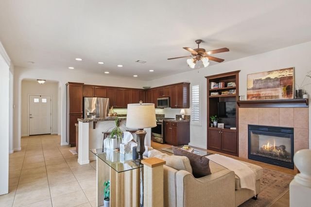 4160 N Berkeley Ave, Turlock, CA 95382