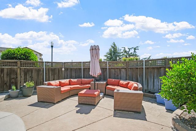 4160 N Berkeley Ave, Turlock, CA 95382