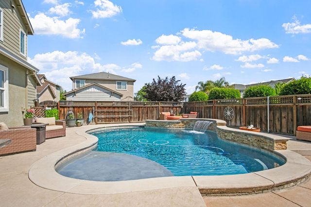 4160 N Berkeley Ave, Turlock, CA 95382