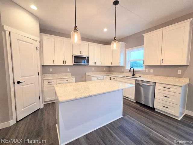 6254 Brook Stone Lane, Linden, MI 48451