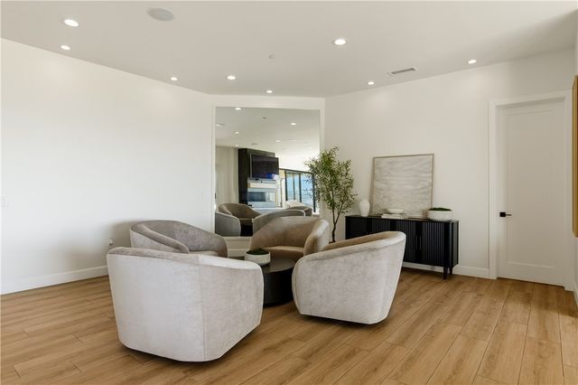 2499 Sierra, Upland, CA 91784