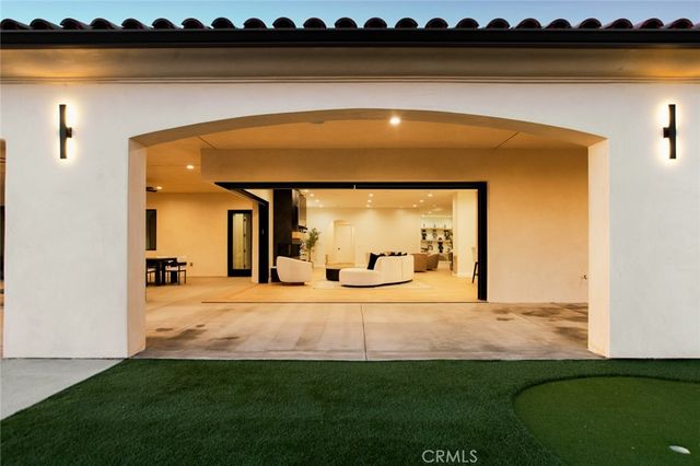 2499 Sierra, Upland, CA 91784