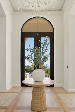 2499 Sierra, Upland, CA 91784