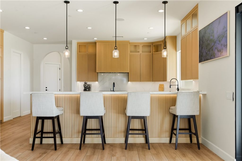 Image 11 of property listing at 2499 Sierra, Upland, CA 91784