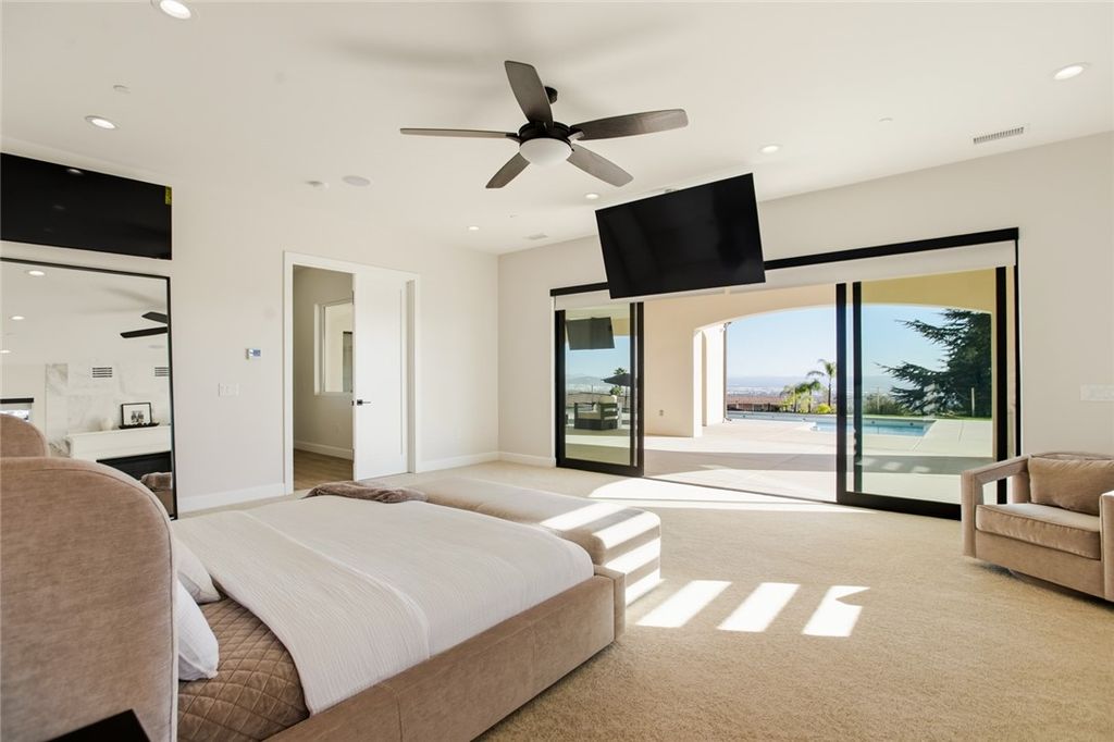 Image 25 of property listing at 2499 Sierra, Upland, CA 91784