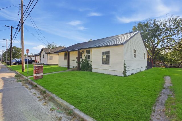 4302 Roberts Street, Greenville, TX 75401