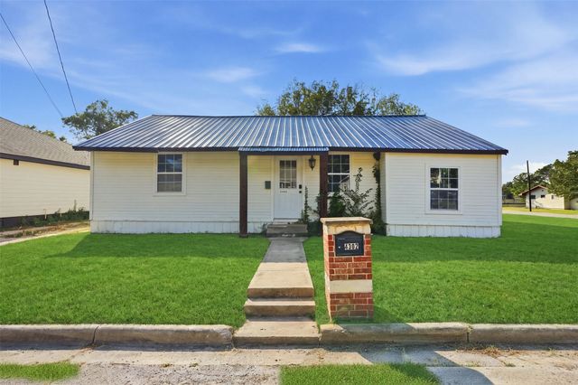 4302 Roberts Street, Greenville, TX 75401