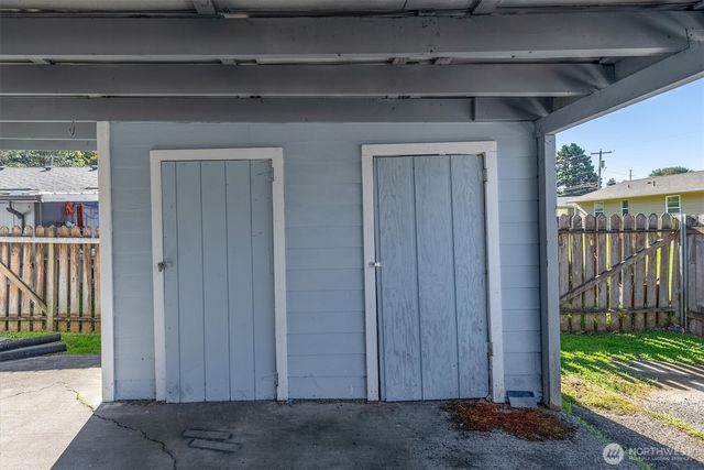 1111 N 4th Avenue, Kelso, WA 98626