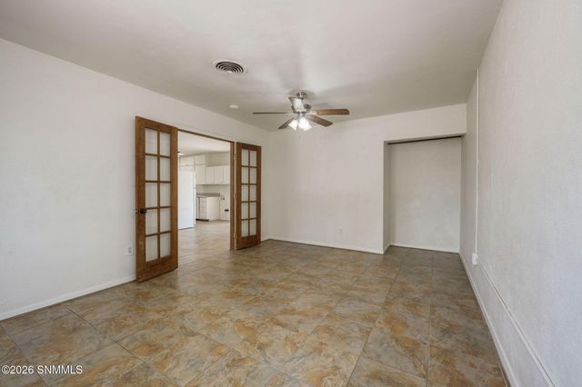 2030 Chilton Drive, Las Cruces, NM 88001