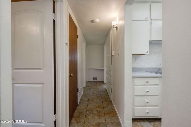 2030 Chilton Drive, Las Cruces, NM 88001