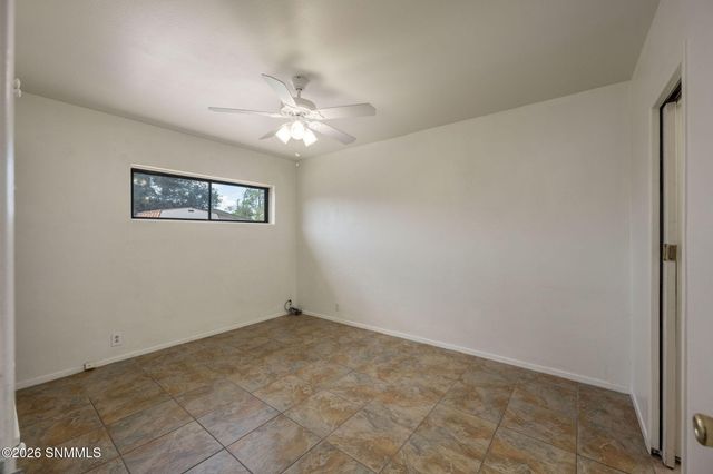 2030 Chilton Drive, Las Cruces, NM 88001