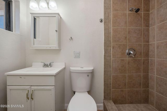 2030 Chilton Drive, Las Cruces, NM 88001