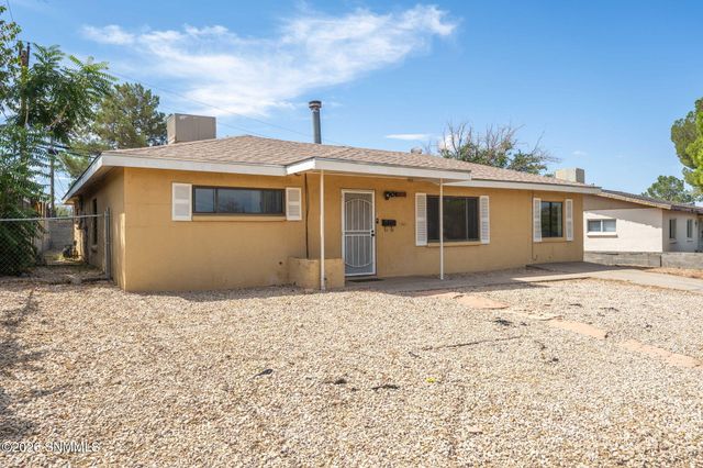 2030 Chilton Drive, Las Cruces, NM 88001