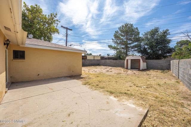 2030 Chilton Drive, Las Cruces, NM 88001