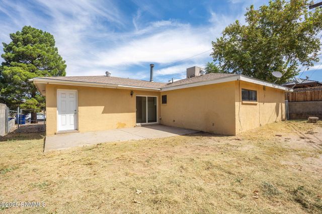 2030 Chilton Drive, Las Cruces, NM 88001
