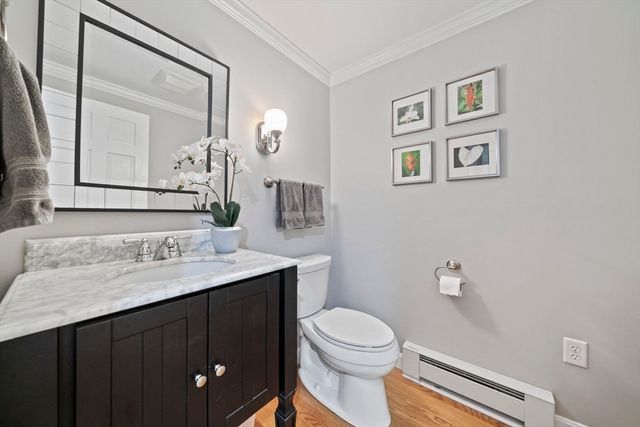 9 Mast Hill, Hingham, MA 02043