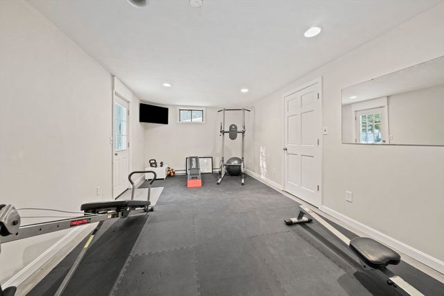 9 Mast Hill, Hingham, MA 02043