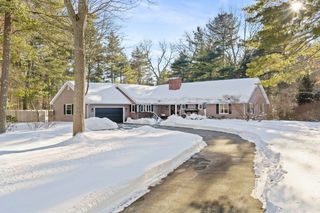 9 Mast Hill, Hingham, MA 02043