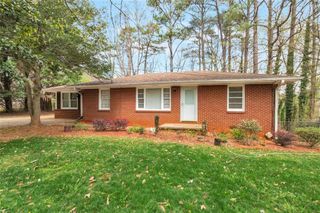 1334 Jennie SW Lane, Lilburn, GA 30047