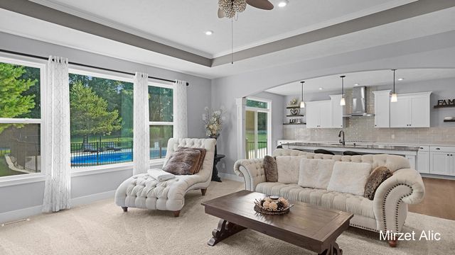 5220 Canyon River Drive NE, Ada, MI 49301