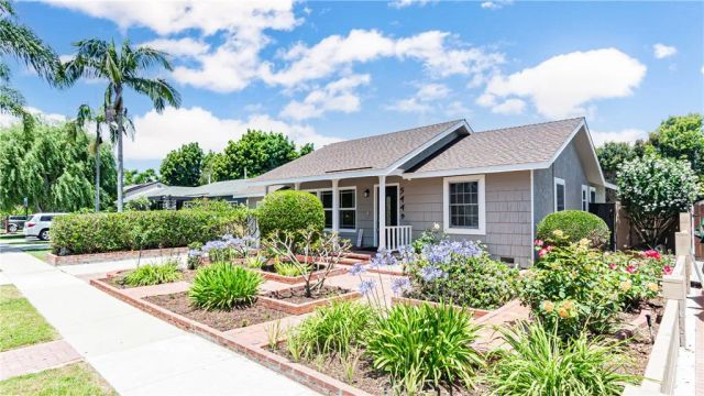 5449 E Fairbrook, Long Beach, CA 90815