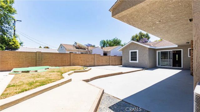5449 E Fairbrook, Long Beach, CA 90815