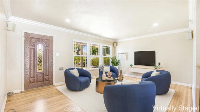 5449 E Fairbrook, Long Beach, CA 90815