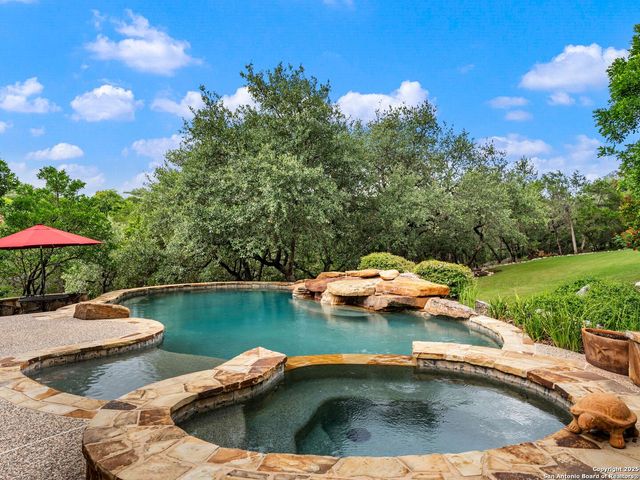 14402 Contour Place, Helotes, TX 78023