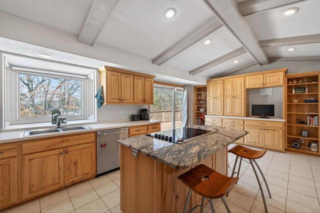 16780 Jeffrey Avenue N, Hugo, MN 55038