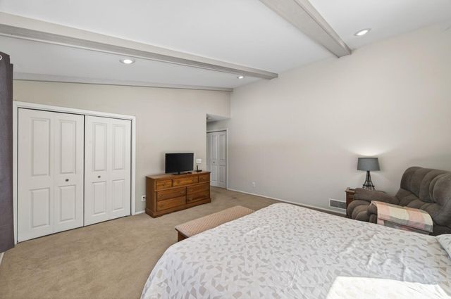 16780 Jeffrey Avenue N, Hugo, MN 55038