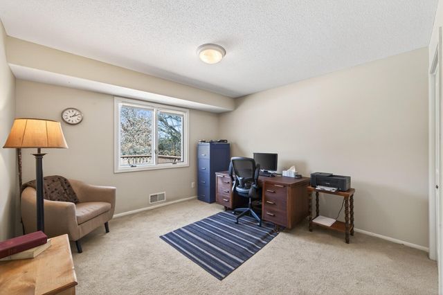 16780 Jeffrey Avenue N, Hugo, MN 55038