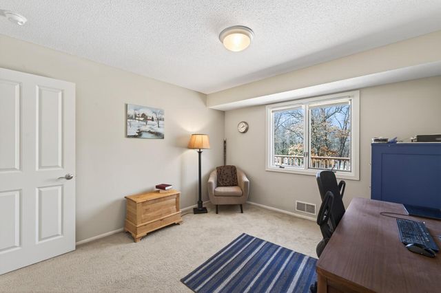 16780 Jeffrey Avenue N, Hugo, MN 55038