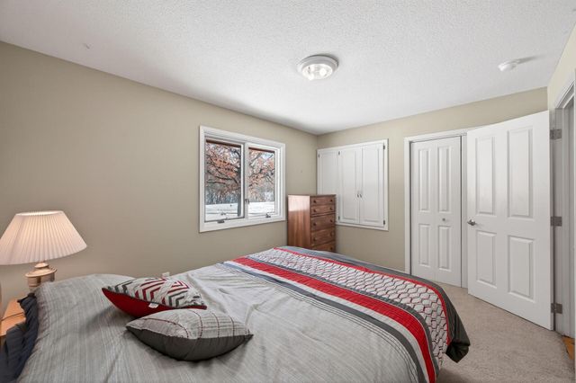 16780 Jeffrey Avenue N, Hugo, MN 55038