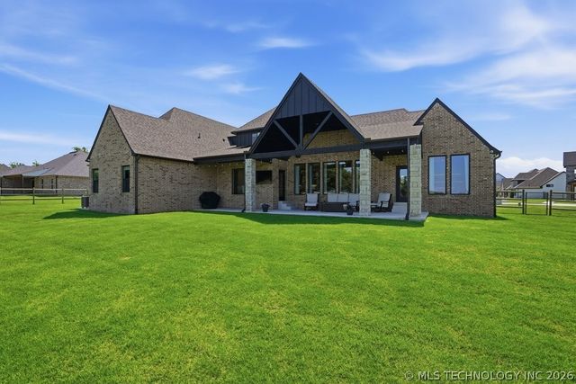 18893 E Canyon Ridge Road, Owasso, OK 74055