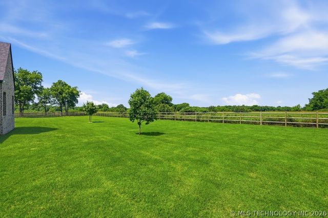 18893 E Canyon Ridge Road, Owasso, OK 74055