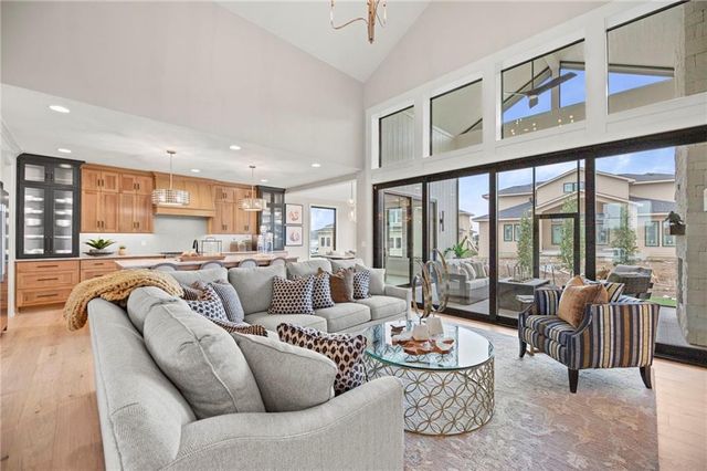 17601 Knox Street, Overland Park, KS 66221