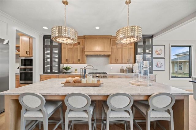 17601 Knox Street, Overland Park, KS 66221